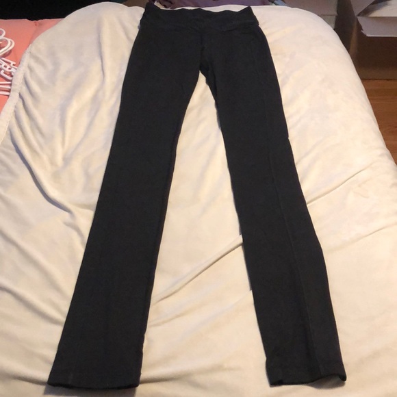 lululemon athletica Pants - Lululemon skinny groove legging size 6